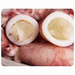 오징어 계란 (구운 생강 찜, 오징어 계란 후라이와 마늘 라드, 구운 칠리 소금, 튀긴 액젓)